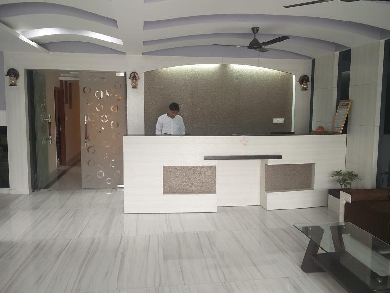 Paradise Hotel 3*