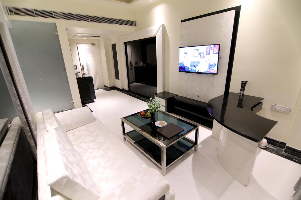 Hotel Grand Orchid 4*