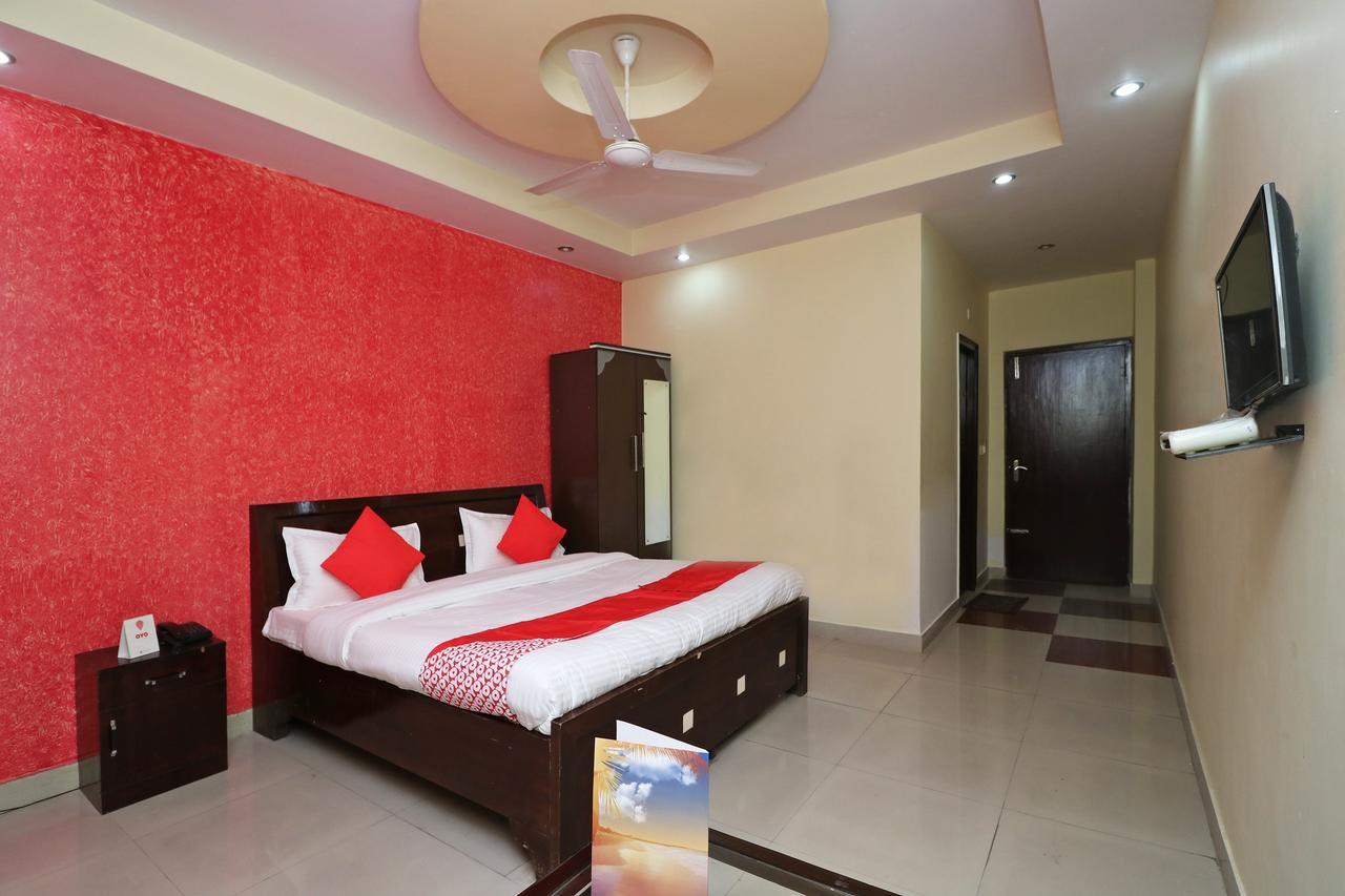 Oyo 14708 Ashiyana Hotel