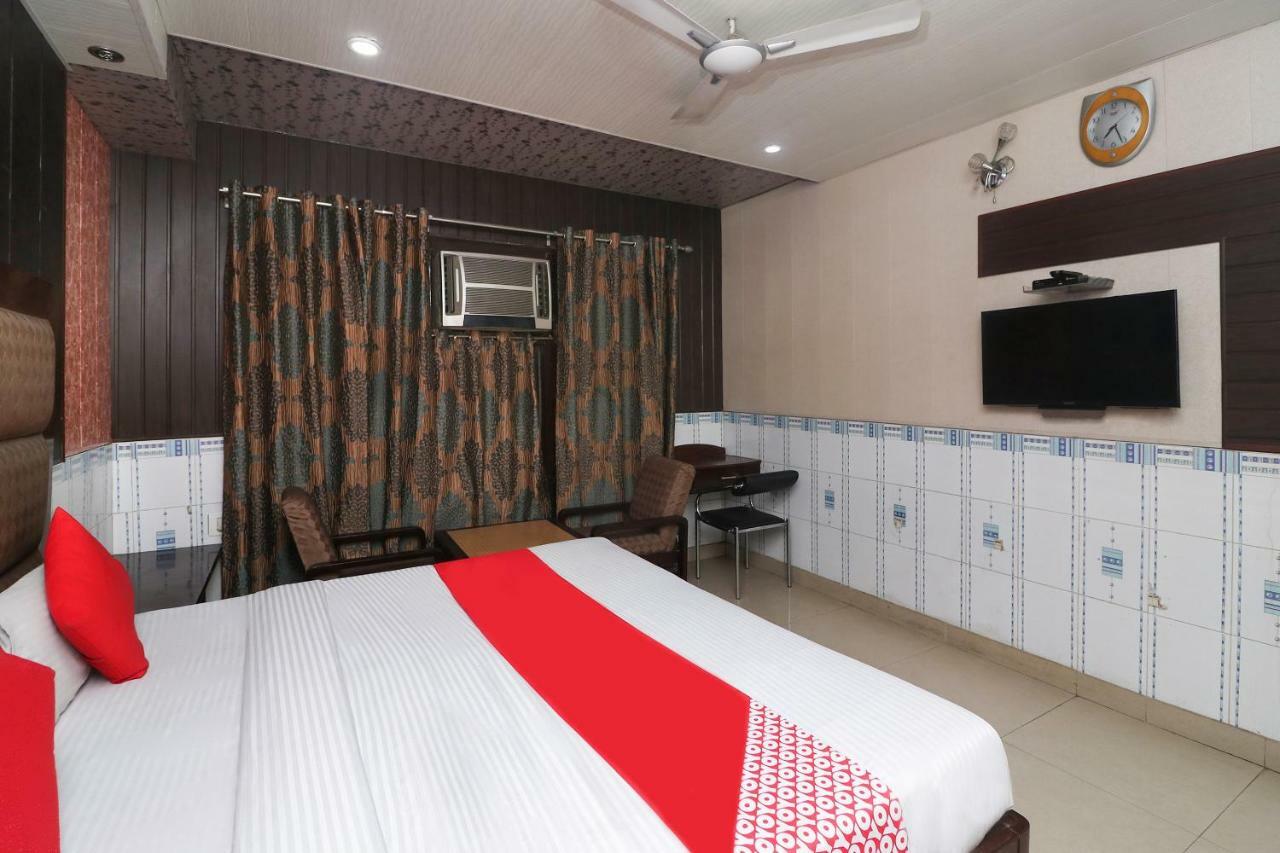 Collection O 28628 Himgiri Residency Hotel 3*