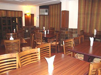 Khanna Palace 3*