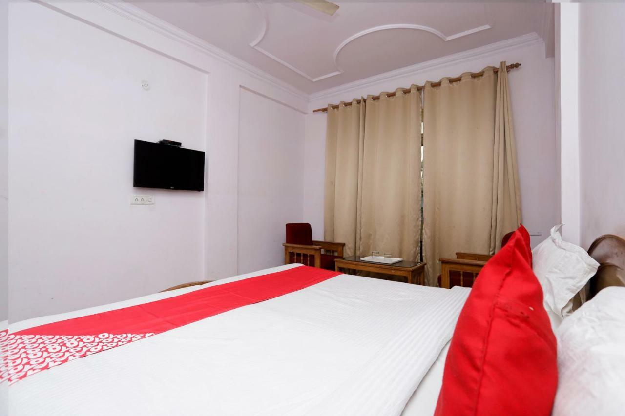 Hotel Oyo 35366 Shiv Murti 3*