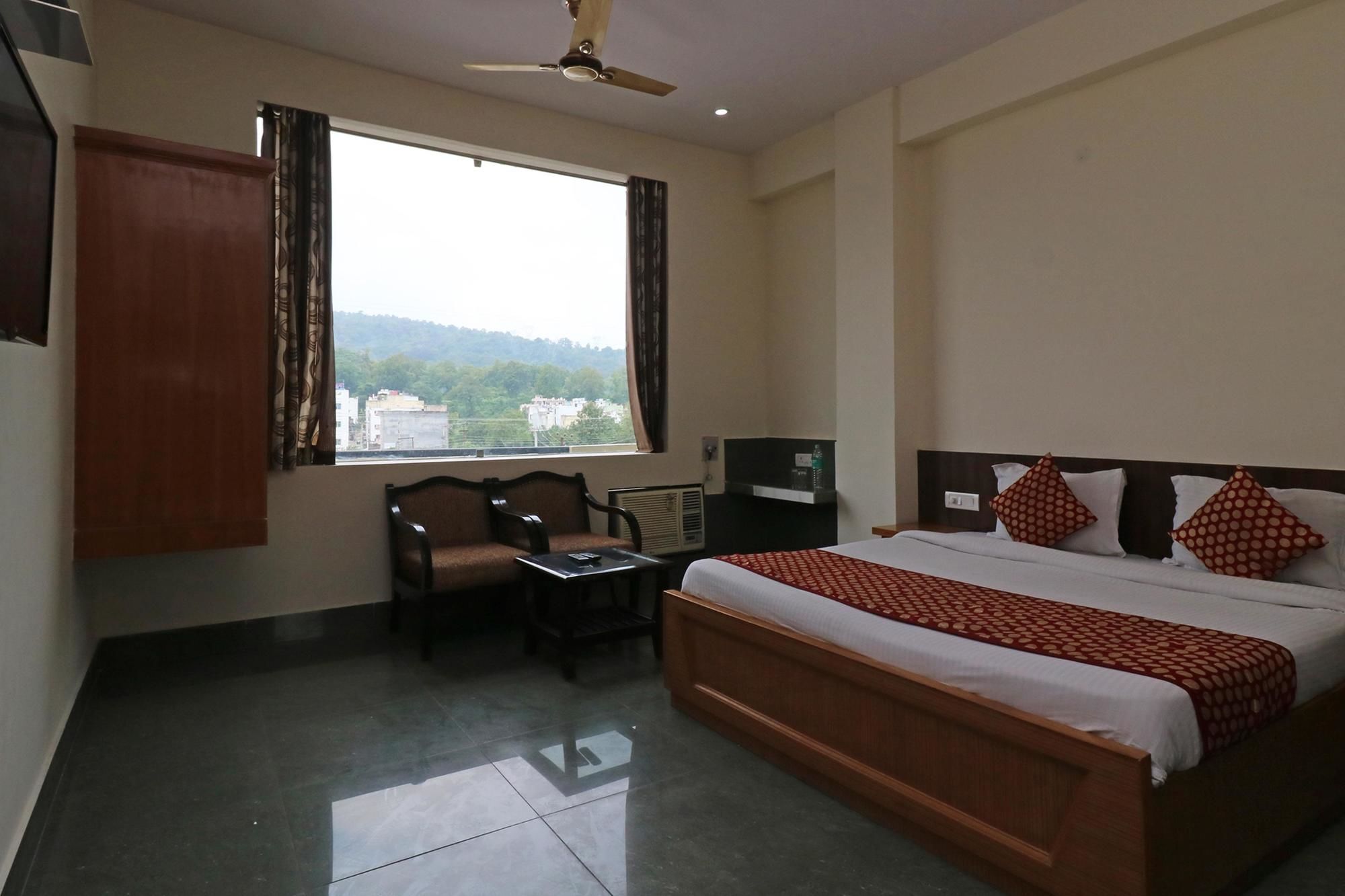 Hotel Oyo 4798 Great Periwal