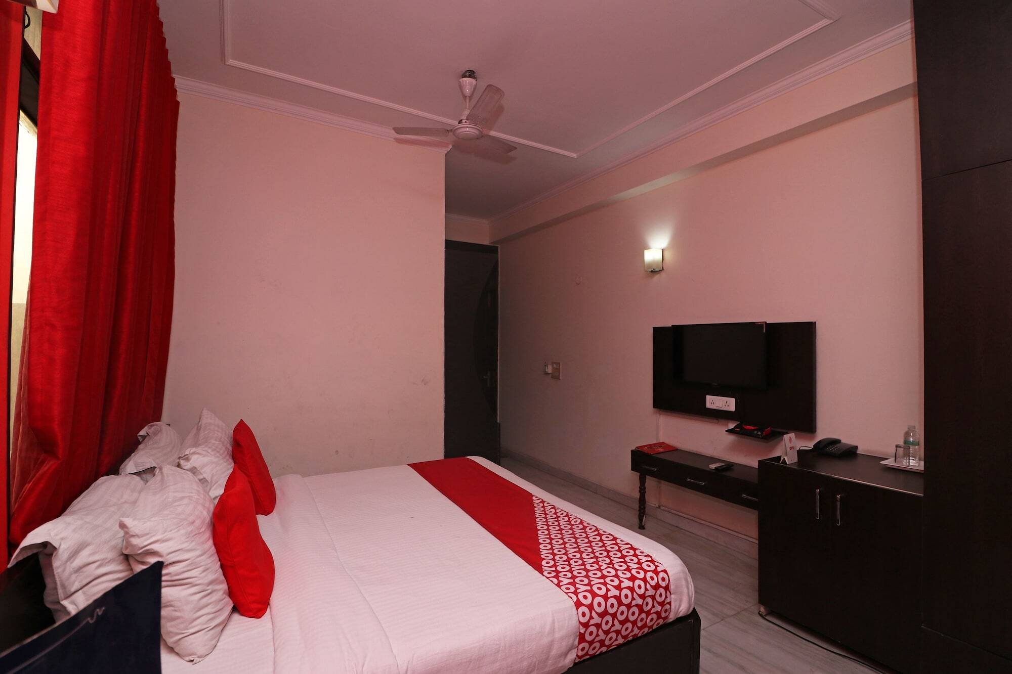 Oyo Flagship 22828 Sector 1a 3* Haridwar