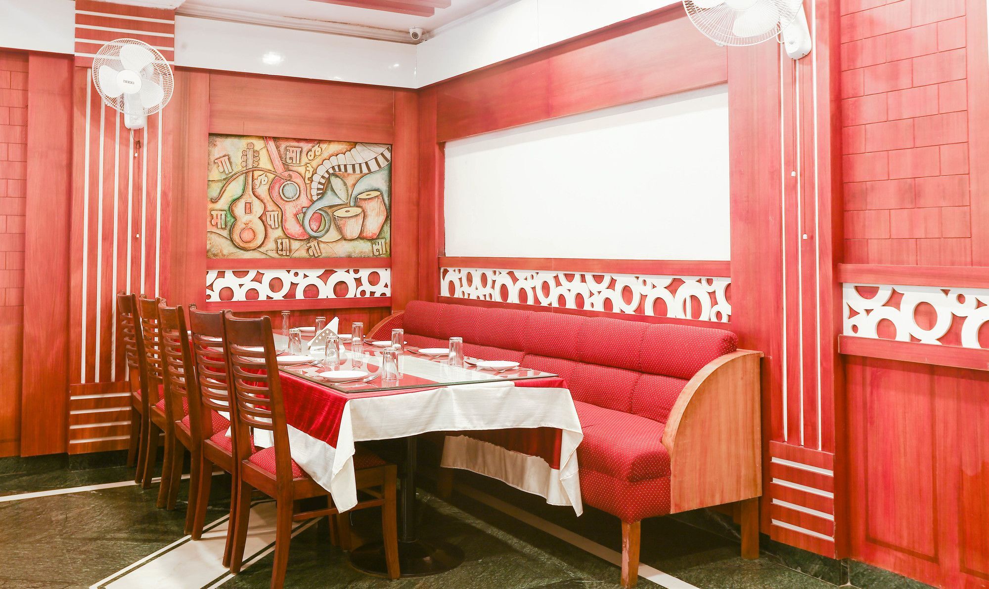 Treebo Park Grace Hotel 3*