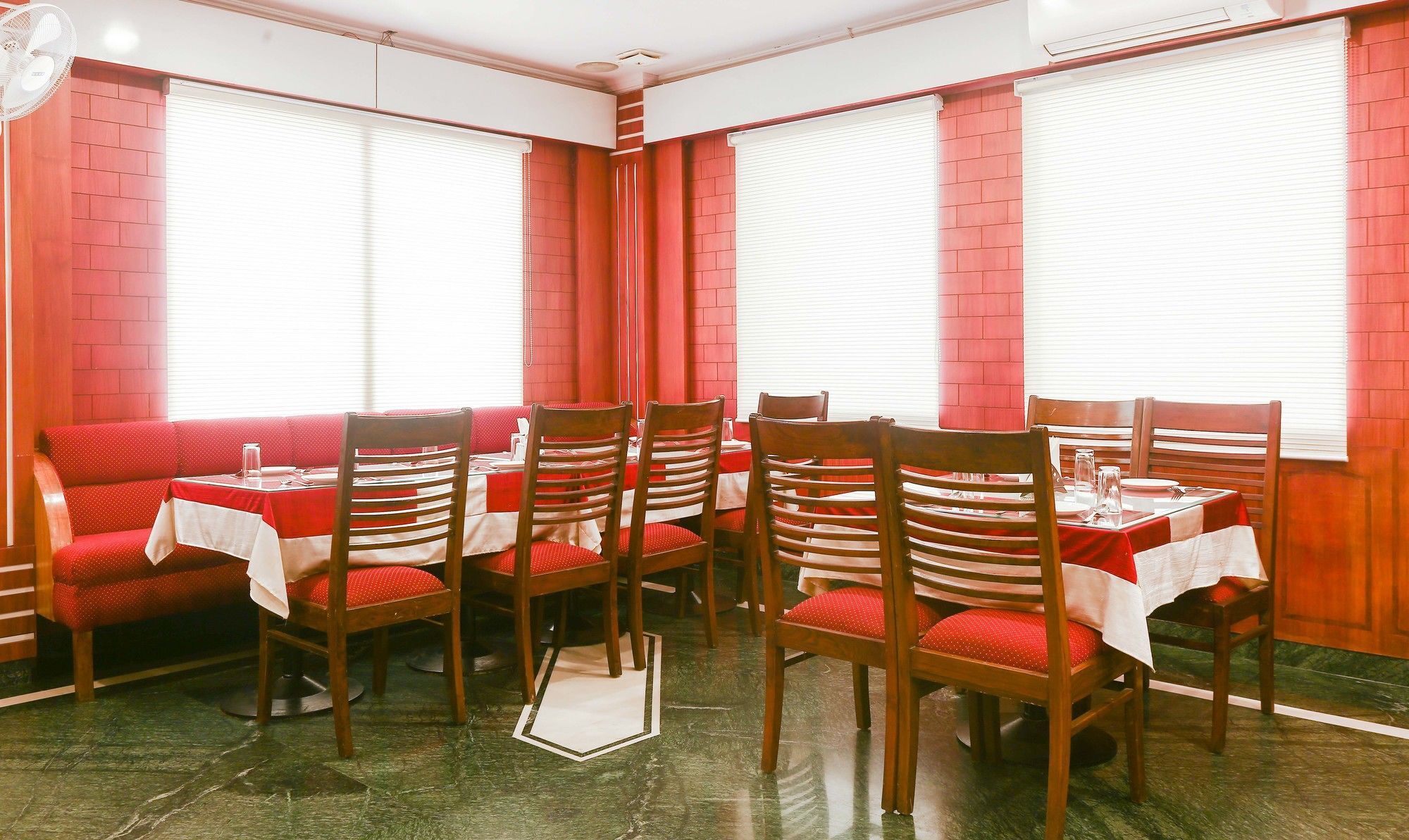 Treebo Park Grace Hotel