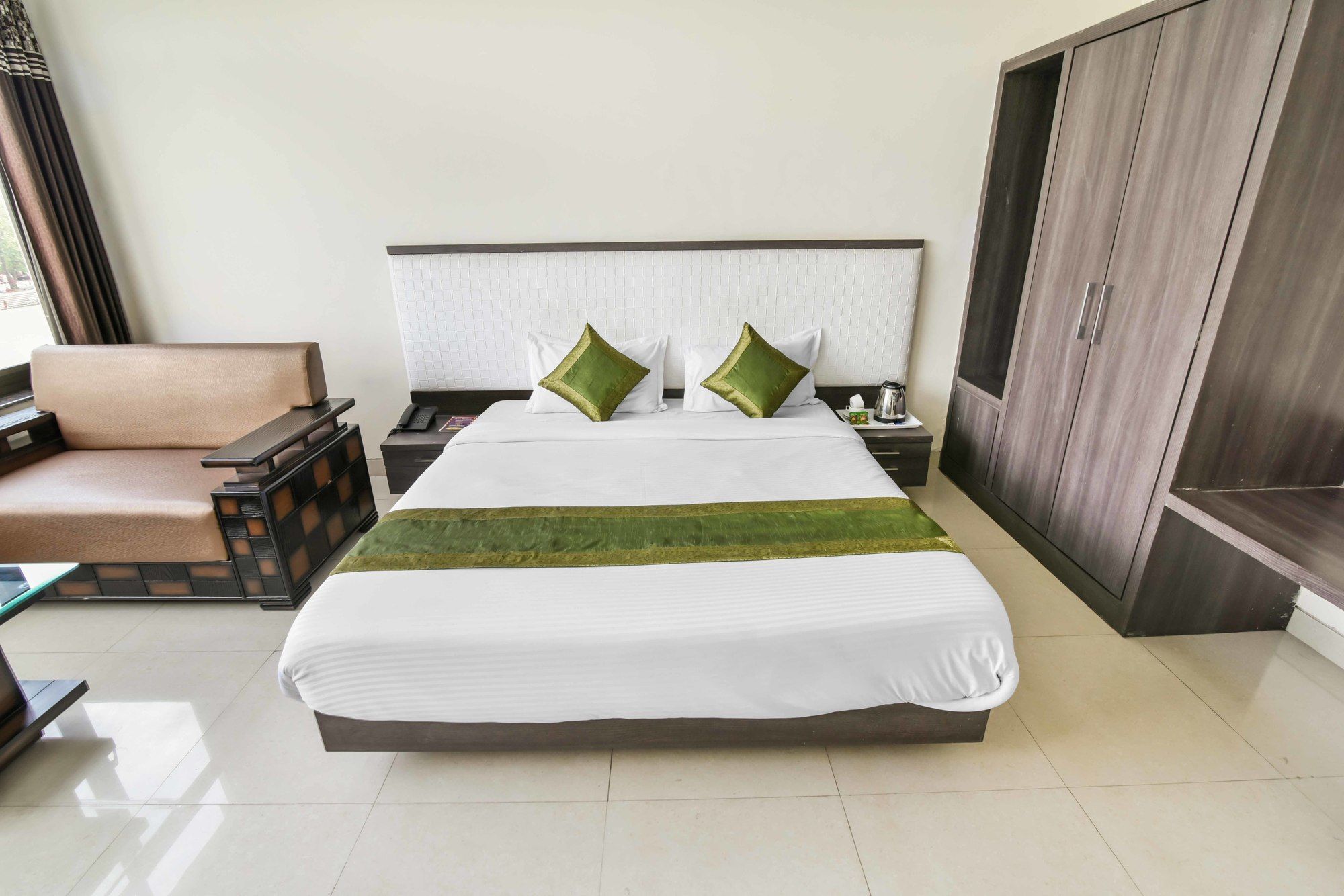 Hotel Treebo Anand Niketan