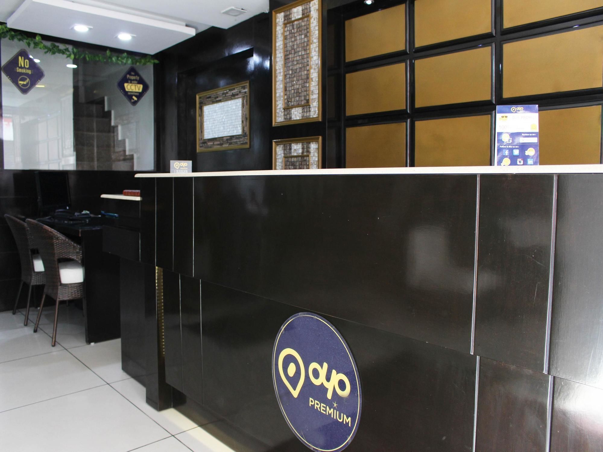 Oyo Premium Har Ki Pauri Ganga Ghat Hotel