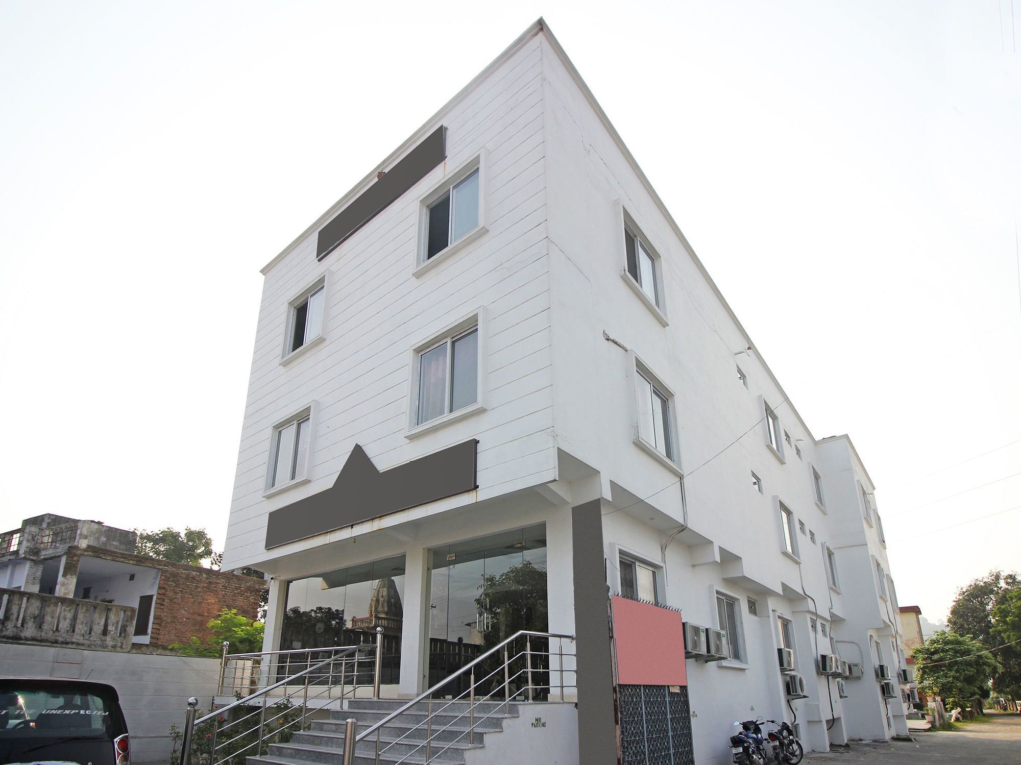Hotel Oyo 9845 Kirti Heritage 2*