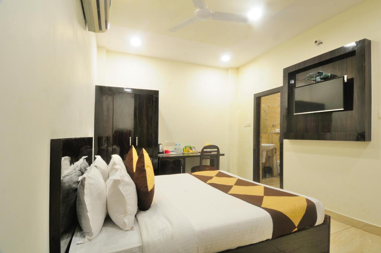 Vinayak Hotel 3*