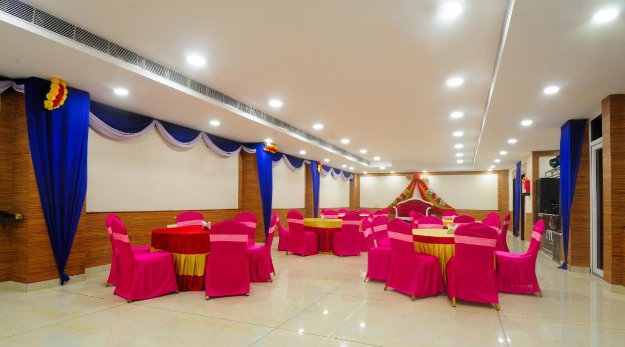 Vinayak Hotel 3*