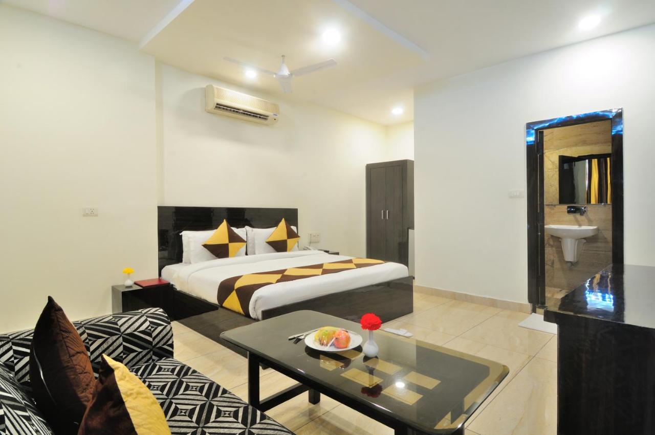 Vinayak Hotel 3*