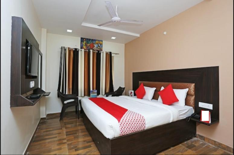 Crystal Hotel 3*