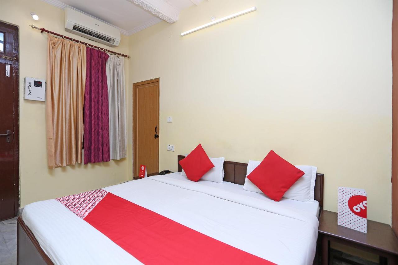 Oyo 14800 Arun Hotel 3*